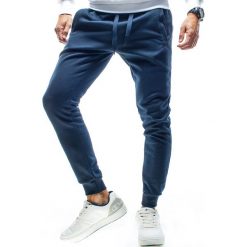Spodnie męskie dresowe granatowe Recea. Spodnie męskie Recea, s, bez wzorów, z bawełny, sportowe. Za 49,99 zł.