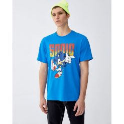 Koszulka Sonic z krótkim rękawem. Białe koszulki męskie Pull&Bear, m, bez wzorów, bez kołnierzyka, z krótkim rękawem, krótkie. Za 69,90 zł.