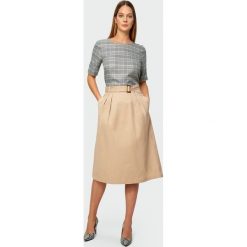 Trapezowa spódnica. Spódniczki damskie Greenpoint, bez wzorów, z bawełny, trapezowe. Za 129,99 zł.