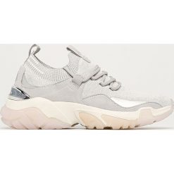 Tamaris - Buty. Szare buty sportowe damskie Tamaris, bez wzorów, z gumy, sportowe. Za 359,90 zł.