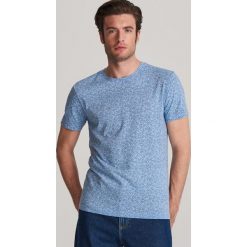 Wzorzysty T-shirt - Niebieski. Niebieskie t-shirty męskie Reserved, s, bez wzorów, bez kołnierzyka. Za 39,99 zł.