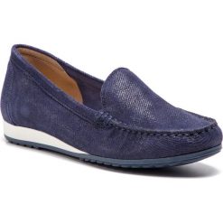 Mokasyny CAPRICE - 9-24211-22 Blue Jeans Sue 802. Niebieskie mokasyny damskie Caprice, z jeansu, na płaskiej podeszwie. Za 269,90 zł.