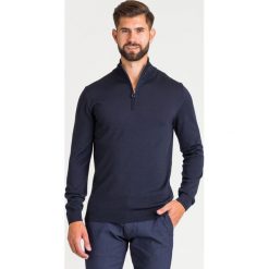 SWETER JOOP! JEANS VIRGIN WOOL. Niebieskie swetry męskie Joop! Collection, m, z aplikacjami, z wełny, z okrągłym kołnierzem, bez kaptura. Za 359,40 zł.