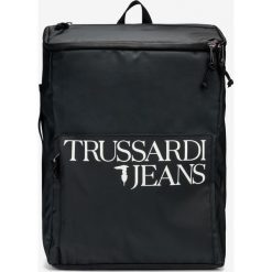 Trussardi Jeans T-Travel Plecak Czarny Wielokolorowy. Czarne plecaki męskie Trussardi Jeans, bez wzorów, z poliesteru. Za 619,95 zł.