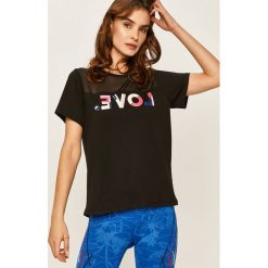 Desigual Sport - T-shirt. Czarne topy damskie Desigual Sport, s, z aplikacjami, z elastanu, z okrągłym kołnierzem. Za 179,90 zł.