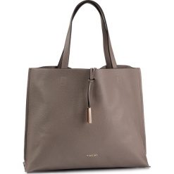 Torebka PUCCINI - BK29698 Taupe 2B. Brązowe torebki klasyczne damskie Puccini, bez wzorów, ze skóry ekologicznej, klasyczne, duże, bez dodatków. W wyprzedaży za 149,00 zł.