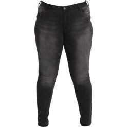 Zizzi SANNA Jeansy Slim Fit black washed. Czarne jeansy damskie relaxed fit marki Zizzi, z bawełny. Za 379,00 zł.