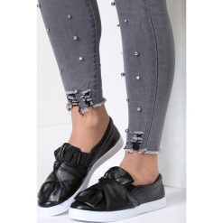 Trampki i tenisówki damskie: Czarne Slip On Wendy