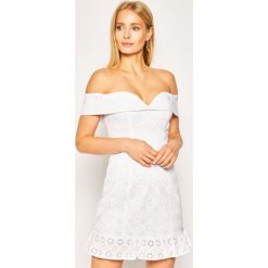 Sukienka letnia Guess Krin W0GK57 WCTS0. Białe sukienki damskie Guess, na lato, s, z aplikacjami, z bawełny, bez kołnierzyka, bez rękawów. W wyprzedaży za 479,00 zł.