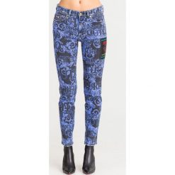 JEANSY Versace Jeans Couture. Żółte jeansy damskie Versace Jeans Couture. Za 884,95 zł.
