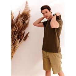 T-shirt z golfem. Zielone bluzy męskie Top Secret, xl, bez wzorów, z golfem, krótkie. W wyprzedaży za 39,99 zł.