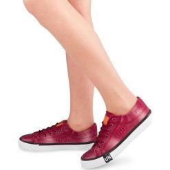 Trampki damskie Underline T-3-1013 Bordowe. Czerwone trampki i tenisówki damskie Underline, bez wzorów, z tkaniny, na sznurówki. Za 49,00 zł.