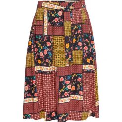 Spódnica bonprix jasnoróżowo-brzoskwiniowo-żółty wzorzysty. Różowe spódniczki damskie bonprix, z nadrukiem. Za 64,99 zł.