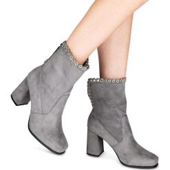 Botki damskie Ideal Shoes J-8680 Szare. Szare botki damskie Ideal Shoes, z tworzywa sztucznego, eleganckie, bez obcasa, na obcasie, na sznurówki. Za 69,00 zł.