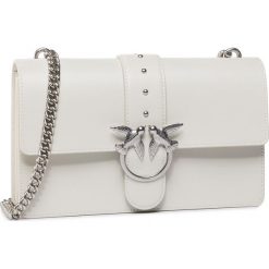 Torebka PINKO - Love Classic Simply Cl. PE 20 PLTT 1P21R3 Y5FF White I09. Białe torebki klasyczne damskie Pinko, bez wzorów, ze skóry, wizytowe, bez dodatków. W wyprzedaży za 859,00 zł.
