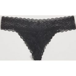 Koronkowe majtki stringi - Czarny. Czarne majtki damskie Sinsay, s, z koronki. Za 9,99 zł.