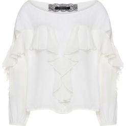 Bluzka Patrizia Pepe Camicia/Top 2C1145 A620 W146. Białe bluzki damskie Patrizia Pepe, bez wzorów, z jedwabiu, bez kołnierzyka, bez rękawów. W wyprzedaży za 609,00 zł.