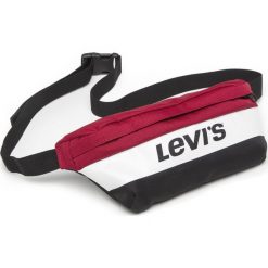 Levi's Torba biodrowa Czarny Czerwony Biały. Czerwone plecaki męskie Levi's®, bez wzorów, z poliesteru. Za 137,95 zł.