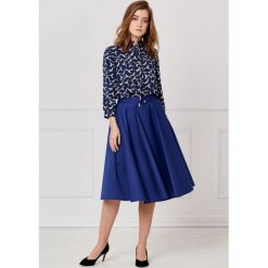 Spódnica Vinca granatowa 32 niebieski. Niebieskie spódniczki damskie Marie Zélie, uniwersalny, w paski, z elastanu, eleganckie, rozkloszowane. Za 297,00 zł.