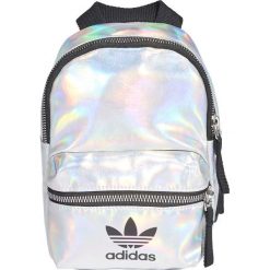 Adidas Originals Plecak Srebrny. Szare plecaki damskie adidas Originals, bez wzorów, z poliesteru. Za 214,95 zł.