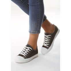 Czarne Trampki Layered. Czarne trampki i tenisówki damskie Born2be, bez wzorów, na sznurówki. Za 44,99 zł.