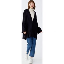 Kardigan z kołnierzem z klapami. Czarne koszulki damskie marki Pull&Bear, bez wzorów. Za 159,00 zł.