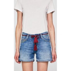 Pepe Jeans - Szorty Thrasher Sparks. Niebieskie szorty damskie Pepe Jeans, bez wzorów, z bawełny, casualowe. W wyprzedaży za 149,90 zł.