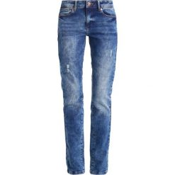 Q/S designed by Jeansy Slim Fit blue denim/heavy stone. Niebieskie jeansy damskie relaxed fit marki Q/S designed by. W wyprzedaży za 136,95 zł.
