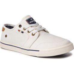 Tenisówki WRANGLER - Mitos Derby WM91100A Off White 098. Białe półbuty męskie Wrangler, bez wzorów, z gumy, bez zapięcia. Za 199,00 zł.