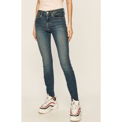 Tommy Hilfiger - Jeansy Como. Niebieskie jeansy damskie TOMMY HILFIGER, bez wzorów, z elastanu, z podwyższonym stanem. Za 579,90 zł.