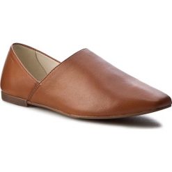 Półbuty VAGABOND - Ayden 4305-001-22 Saddle. Pomarańczowe półbuty damskie Vagabond, bez wzorów, ze skóry, bez obcasa, na obcasie, bez zapięcia. W wyprzedaży za 289,00 zł.