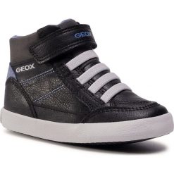 Sneakersy GEOX - J Gisli B. A J045CA 0MEBU C9116 M Black/Avio. Czarne trampki chłopięce Geox, bez wzorów, ze skóry ekologicznej, bez zapięcia. Za 199,00 zł.