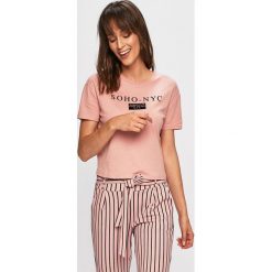 Tally Weijl - T-shirt. Różowe bluzki damskie TALLY WEIJL, s, z aplikacjami, z bawełny, z okrągłym kołnierzem. Za 29,90 zł.