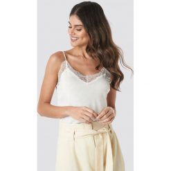 MANGO Blya Top - White. Białe topy damskie Mango, bez wzorów, z lyocellu, bez kołnierzyka. Za 80,95 zł.