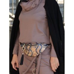 Nerka na pas saszka WęŻoWa. Szare nerki damskie Pakamera, bez wzorów, eleganckie, bez dodatków. Za 89,00 zł.