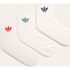 Adidas Originals - Skarpetki (3-pack). Białe skarpetki damskie adidas Originals, z nadrukiem, z elastanu. Za 49,90 zł.