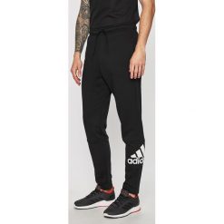 Adidas Performance - Spodnie. Czarne spodnie męskie adidas Performance, m, z nadrukiem, z bawełny, sportowe. W wyprzedaży za 169,90 zł.