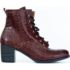 Botki - skóra naturalna - model 451 - kolor brązowo czarny krokodyl. Pomarańczowe botki damskie Zapato, na zimę, ze skóry, eleganckie, za kostkę, na wysokim obcasie, na obcasie, na sznurówki. W wyprzedaży za 299,25 zł.
