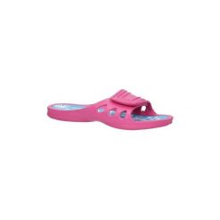 Buty do sportów wodnych American Fuksjowe klapki A086-170605-2W. Różowe klapki damskie marki American, bez wzorów, bez obcasa. Za 29,99 zł.