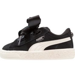 Puma SUEDE HEART JEWEL V INF Tenisówki i Trampki black/whisper white. Czarne trampki chłopięce Puma, z materiału. Za 249,00 zł.