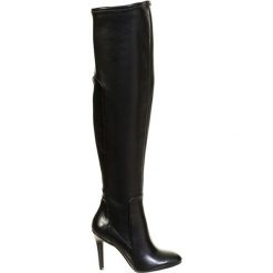 Buty zimowe damskie: Kozaki w kolorze czarnym
