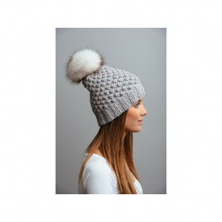 POMPOM - czapka z naturalnym futerkiem. Szare czapki zimowe damskie Pompom, z wełny. Za 169,00 zł.