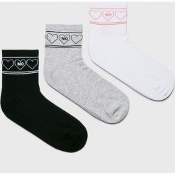 Tally Weijl - Skarpetki (3-pack). Szare skarpetki damskie marki KALENJI, z elastanu. W wyprzedaży za 19,90 zł.