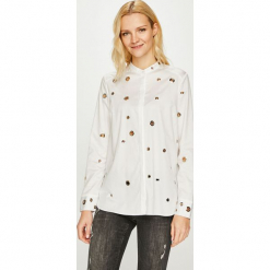 Guess Jeans - Koszula. Białe bluzki damskie s, z aplikacjami, z elastanu, casualowe. W wyprzedaży za 229,90 zł.