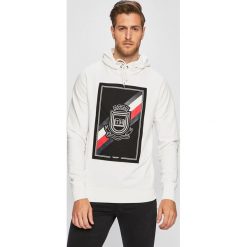 Tommy Hilfiger - Bluza. Białe bluzy męskie xl, z aplikacjami, z elastanu, z kapturem. W wyprzedaży za 319,90 zł.