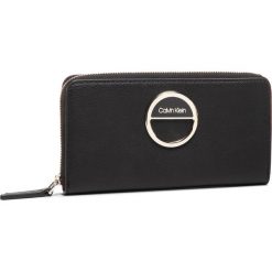 Duży Portfel Damski CALVIN KLEIN - Hoop Ziparound Wallet Lg K60K606546 BAX. Czarne portfele damskie Calvin Klein, bez wzorów, ze skóry ekologicznej. Za 349,00 zł.
