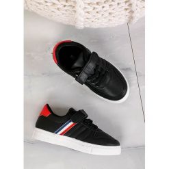 Czarne buty sportowe na rzep casu 106. Czarne buty chłopięce sportowe Casu, bez zapięcia. Za 49,99 zł.
