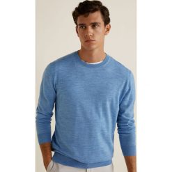 Mango Man - Sweter Willyc. Niebieskie swetry klasyczne męskie Mango Man, l, z dzianiny, z okrągłym kołnierzem. Za 199,90 zł.