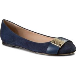 Baleriny FURLA - Metropolis 853566 S Y916 U10 Navy b. Niebieskie baleriny damskie Furla, z aplikacjami, ze skóry, bez obcasa, na obcasie. W wyprzedaży za 399,00 zł.