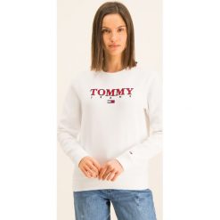 Bluza Tommy Jeans Essential Logo DW0DW07543. Białe bluzy damskie Tommy Jeans, xs, bez wzorów, z bawełny, bez rękawów, bez kaptura. W wyprzedaży za 289,00 zł.